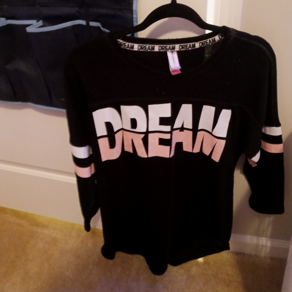 Dream no boundaries sweater